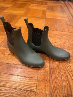Sam Edelman Olive Green Chelsea Rain Booties
